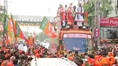 Photo of हैदराबाद में योगी का जबरदस्त स्वागत, ओवैसी के गढ़ में गूंजा नारा-आया आया शेर आया