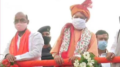 Photo of हैदराबाद में बोले योगी, खाएंगे हिंदुस्तान का पर हिंदुस्तान के नाम पर शपथ लेने में संकोच