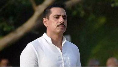 Photo of रॉबर्ट वाड्रा के कार्यालय पहुंची IT विभाग की टीम, बेनामी संपत्ति का है मामला