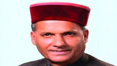 Photo of भाजपा सांसद रामस्वरुप शर्मा की संदिग्ध मौत, दिल्ली आवास में फंदे से लटकी मिली लाश