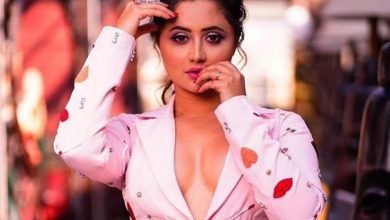 Photo of ब्लैक आउटफिट में नजर आया रश्मि देसाई का बोल्ड लुक, यहाँ देखें HOT PHOTOS
