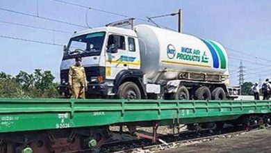 Photo of बोकारो से लखनऊ पहुंची दूसरी स्पेशल ट्रेन, मिला 60 हजार लीटर ऑक्सीजन