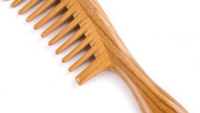 Photo of खूबसूरत बाल पाने के लिए इस्तेमाल करें नीम के लकड़ी की कंघी, जानें फायदे