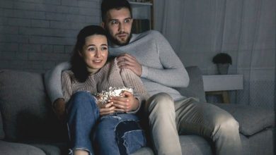 Photo of हॉरर फिल्म देखते समय किसी प्रियजन का साथ डर का स्तर करता है कम