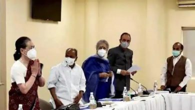 Photo of CWC की बैठक में बागियों को सोनिया गांधी का जवाब- मैं ही हूं परमानेंट अध्यक्ष