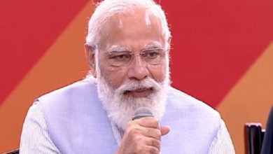 Photo of लोकलुभावन योजनाओं पर अफसरों ने PM से कहा- श्रीलंका जैसा न हो जाय हाल