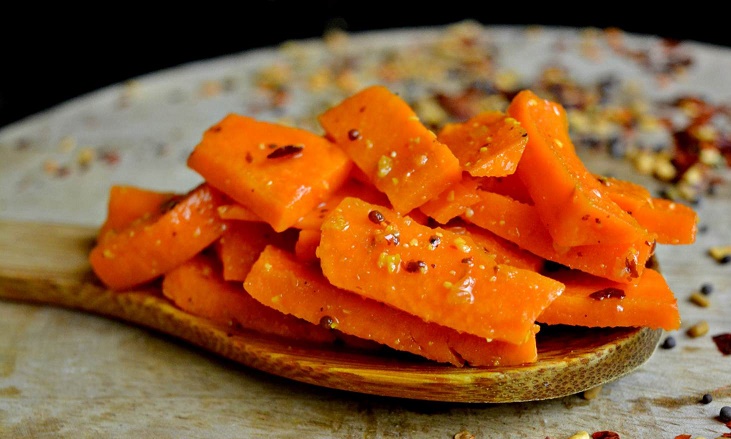 Photo of घर पर बनाएं गाजर का अचार, ऐसे बनाने से नहीं होगा ख़राब
