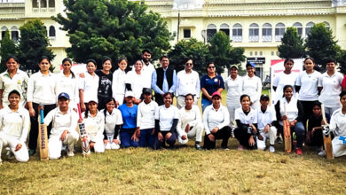 Photo of लखनऊ विश्वविद्यालय को महिला क्रिकेट टीम मिली –