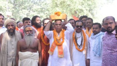 Photo of राजेश सिंह, दयाल फाउंडेशन द्वारा देवरहा बाबा आश्रम पर भव्य शोभायात्रा