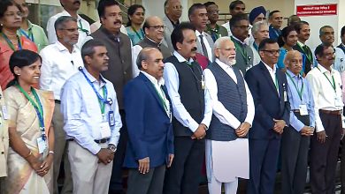 Photo of चंद्रयान-3: ISRO वैज्ञानिकों को संबोधित करते हुए भावुक हुए PM मोदी
