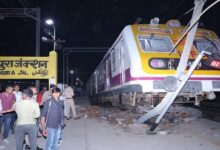 Photo of Train Accident: पटरी छोड़ प्लेटफार्म पर दौड़ी EMU ट्रेन, मथुरा जंक्शन पर टला बड़ा हादसा