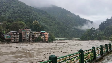 Photo of Sikkim Floods: ग्लेशियर लेक की तबाही का कारण बना नेपाल का भूकंप,वैज्ञानिको ने जताई आशंका