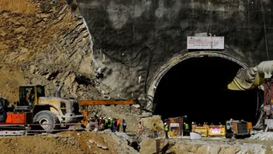 Photo of Tunnel Rescue: सांसों पर फिर से संकट ठप हुई रेस्क्यू ऑपरेशन, अटकी है मजदूरों की जान