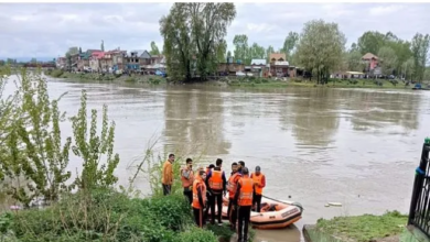Photo of Srinagar: झेलम नदी में बड़ा हादसा, नाव पलटने से दस छात्रों समेत कई लापता