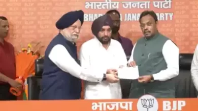 Photo of अरविंदर सिंह लवली ने छोड़ा हाथ का साथ, कई कांग्रेसी हुए BJP में शामिल