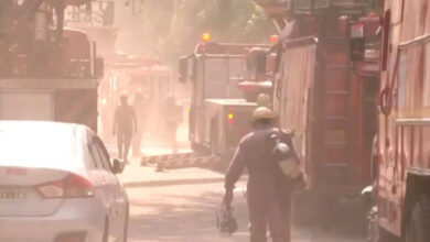 Photo of दिल्ली के ITO बिल्डिंग में भीषण आग, दमकल की 21 गाड़ियां मौके पर मौजूद