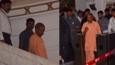 Photo of विधानसभा में घुसा बारिश का पानी, जलभराव के चलते दूसरे रास्ते से निकले सीएम योगी