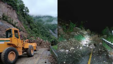 Photo of नेपाल में लैंडस्लाइड से नदी में बह गईं 2 बसें, 7 भारतीय नागरिक की मौत