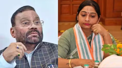 Photo of बुरे फंसे पिता-पुत्री! स्वामी प्रसाद मौर्य और बेटी संघमित्रा को कोर्ट ने किया भगोड़ा घोषित?