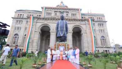Photo of पूर्व प्रधानमंत्री अटल बिहारी वाजपेई के छठी पुण्यतिथि पर सीएम योगी ने दी श्रद्धांजलि