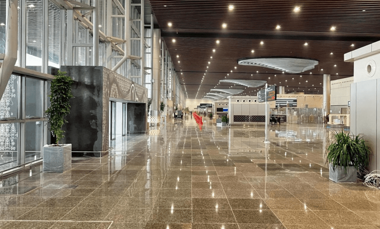 Lucknow Airport: अमौसी एयरपोर्ट पर रेडियो एक्टिव लीक होने से हड़कंप, 1.5 KM एरिया कराया खाली