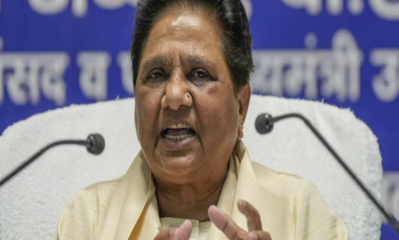 SC/ST आरक्षण पर फैसले से बवाल, विरोध में उतरे मायावती से लेकर चिराग तक...