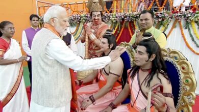 Photo of देशभर में दशहरे की धूम, लाल किला ग्राउंड में हुआ रावण दहन