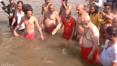 Photo of Mahakumbh: अमित शाह ने संगम में लगाई आस्था की डुबकी, सीएम योगी और संत रहे मौजूद