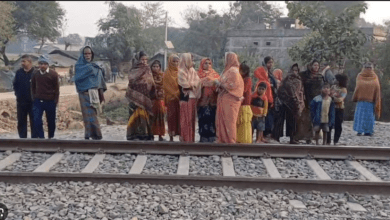 Photo of Munger में तेज रफ्तार ट्रेन की चपेट में आने से मां-बेटे सहित तीन की मौत