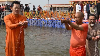 Photo of Mahakumbh: भूटान नरेश ने संगम में लगाई आस्था की डुबकी, सीएम योगी भी रहे मौजूद