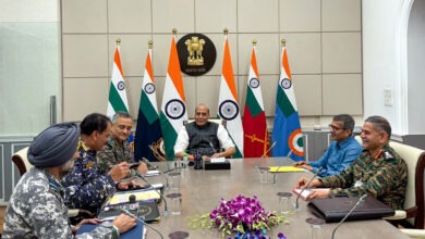 Photo of रक्षा मंत्री ने सेना प्रमुखों के साथ की ‘ऑपरेशन सिंदूर’ व मौजूदा स्थिति की समीक्षा
