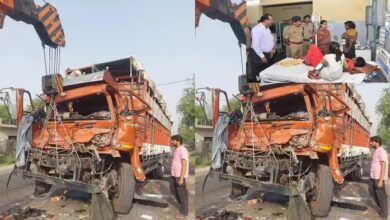 Photo of बुलंदशहर में ट्रक और डीसीएम की जोरदार टक्कर, तीन की मौत; 31 घायल