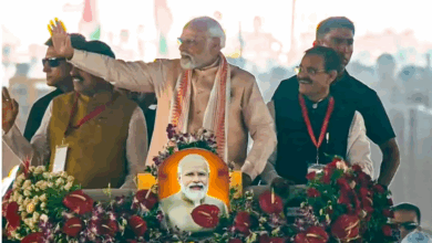 Photo of Bhopal में PM Modi का भव्य रोड शो… महिलाओं ने के स्वागत में लहराया तिरंगा