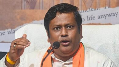 Photo of Sukanta Majumdar पर महेशताला में कथित हमला, लोकसभा अध्यक्ष को लिखा पत्र