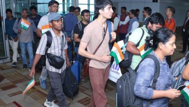 Photo of Israel से 161 यात्रियों को लेकर दिल्ली पहुंची पहली फ्लाइट, यात्रियों ने जताया आभार