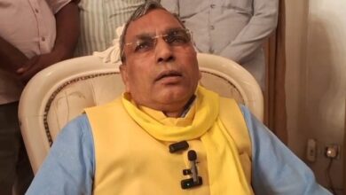 Photo of कथावाचक के साथ दुर्व्‍यवहार पर सियासत तेज, ओम प्रकाश राजभर ने की कड़ी निंदा