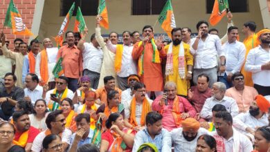 Photo of Jharkhand में भाजपा का आक्रोश प्रदर्शन… हेमंत सरकार पर लगाए कई गंभीर आरोप