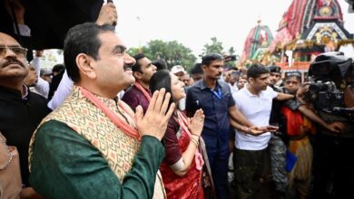 Photo of Gautam Adani परिवार के साथ पुरी की जगन्नाथ रथ यात्रा में हुए शामिल