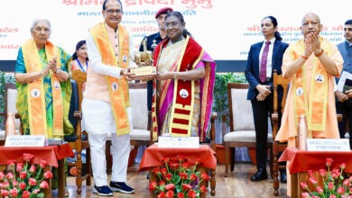 Photo of IVRI की दीक्षांत समारोह में शामिल हुईं राष्ट्रपति मुर्मू, प्रजातियों के संरक्षण पर दिया जोर