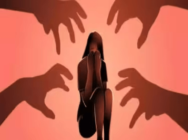 In Agra, a girl accused her mother of forcing her into prostitution.