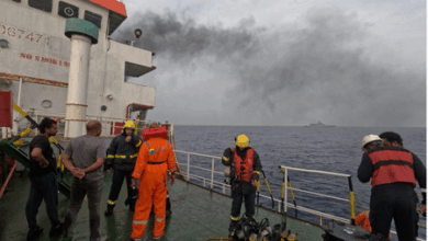 Photo of Arab Sagar में जहाज में लगी आग, Indian Navy ने बचाई 14 भारतीयों की जान
