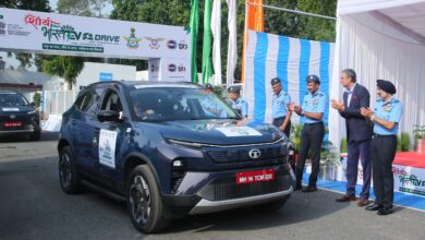 Photo of ‘शौर्य भारत कार रैली’ को वायुसेना प्रमुख ने दिखाई हरी झंडी, सशस्त्र बलों को सम्मान देने की पहल