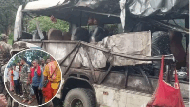 Photo of Deoghar Accident: कांवड़ियों की बस और ट्रक में टक्कर से 9 की मौत, 21 घायल