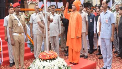 Photo of CM Yogi ने विधान सभा पर फहराया तिरंगा… इस महापर्व पर प्रदेश वासियों में भरा जोश