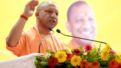 Photo of कालाबाजारी पर सख्त हुई यूपी सरकार, मुख्यमंत्री ने कहा किसानों को मिलेगी पर्याप्त खाद