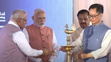 Photo of PM Modi ने सांसदों को दिया तोहफा, दिल्ली में 184 नए फ्लैटों का किया उद्घाटन