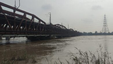 Photo of Delhi के लिए अगले 72 घंटे अहम, हथिनीकुंड बैराज से पानी छोड़ने के बाद बढ़ा बाढ़ का खतरा