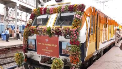 Photo of PM Modi ने कोडरमा-वैशाली मेमू ट्रेन को दिखाई हरी झंडी, मिलेगा बौद्ध पर्यटन को बढ़ावा