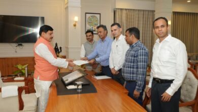 Photo of विधायक के दुर्व्यवहार पर IAS एसोसिएशन का सख्त रुख, सीएम से कड़ी कार्रवाई की मांग