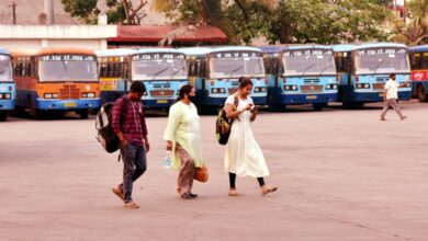 Photo of Karnataka में सार्वजनिक बस सेवाएं ठप… अनिश्चितकालीन हड़ताल पर उतरे कर्मचारी